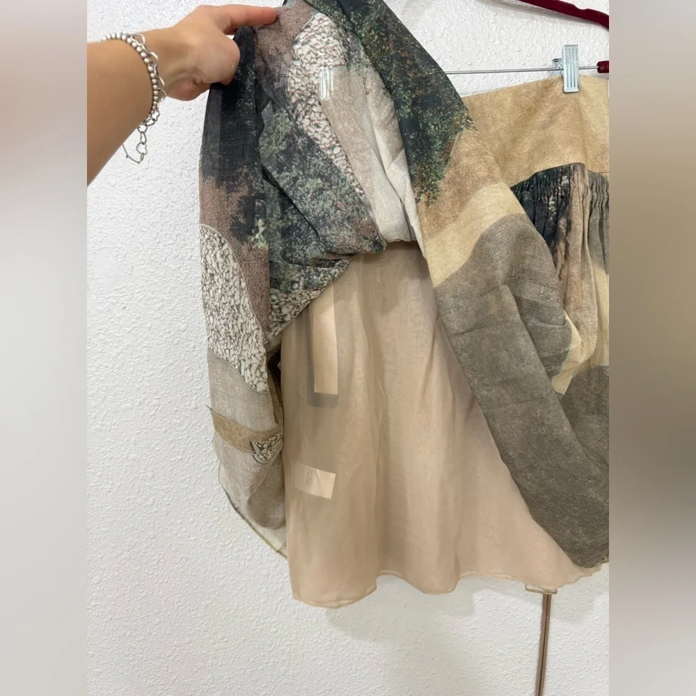 $590 AKRIS PUNTO Designer Multi Color Tan Printed  Skirt US 8